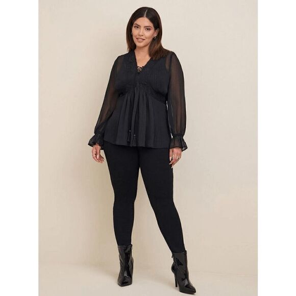 Torrid Black Babydoll Crinkle Lurex Chiffon Crochet Lace-Up Top 00 Medium - Picture 10 of 12